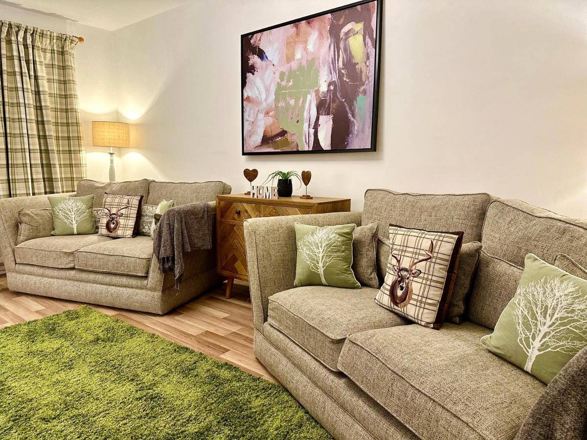 Three Bedroom Rural, Relaxing And Peaceful,Dogs Welcome! With Cymru Holidays Abergavenny Exterior photo
